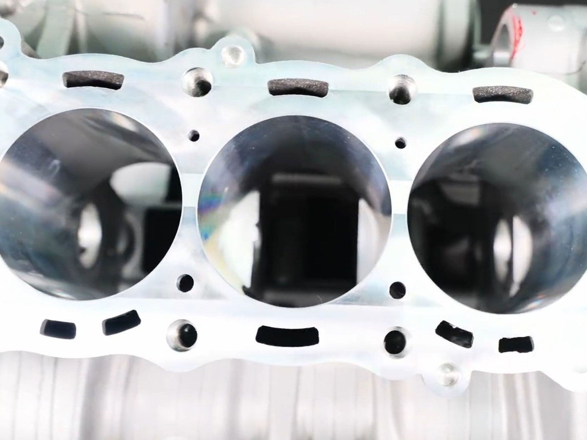 That stronger casting allows for a higher compression ratio than many of its 1,200cc rivals.