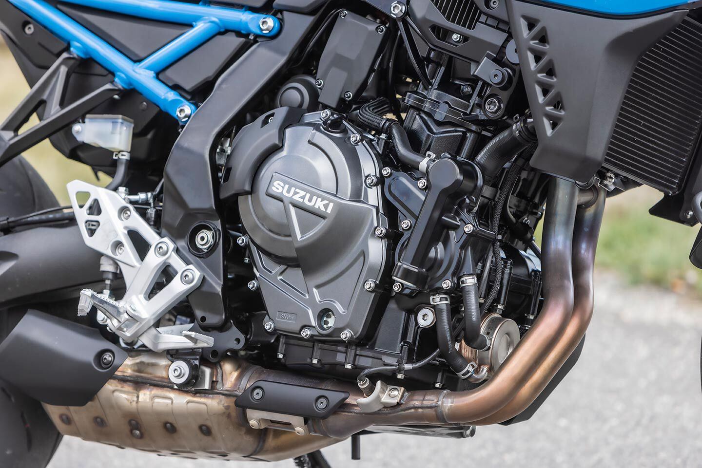 The brand-new parallel-twin engine, which is shared with the V-Strom 800DE, puts out 82 hp.