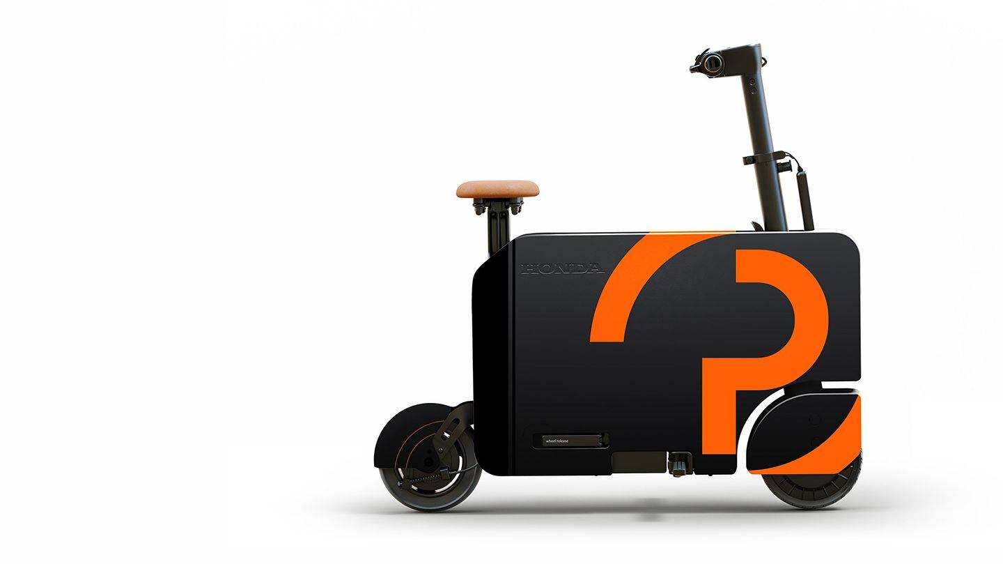 Think of the Motocompacto’s side panels as a blank canvas. Graphic kits are already available, or you might make the scooter uniquely yours by slapping your favorite stickers on there. Side benefit for companies who might add these to their fleet: free-ish advertising.