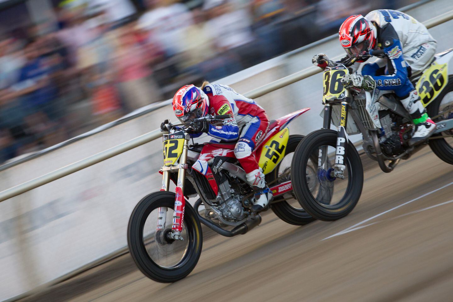 shayna texter flat track racer