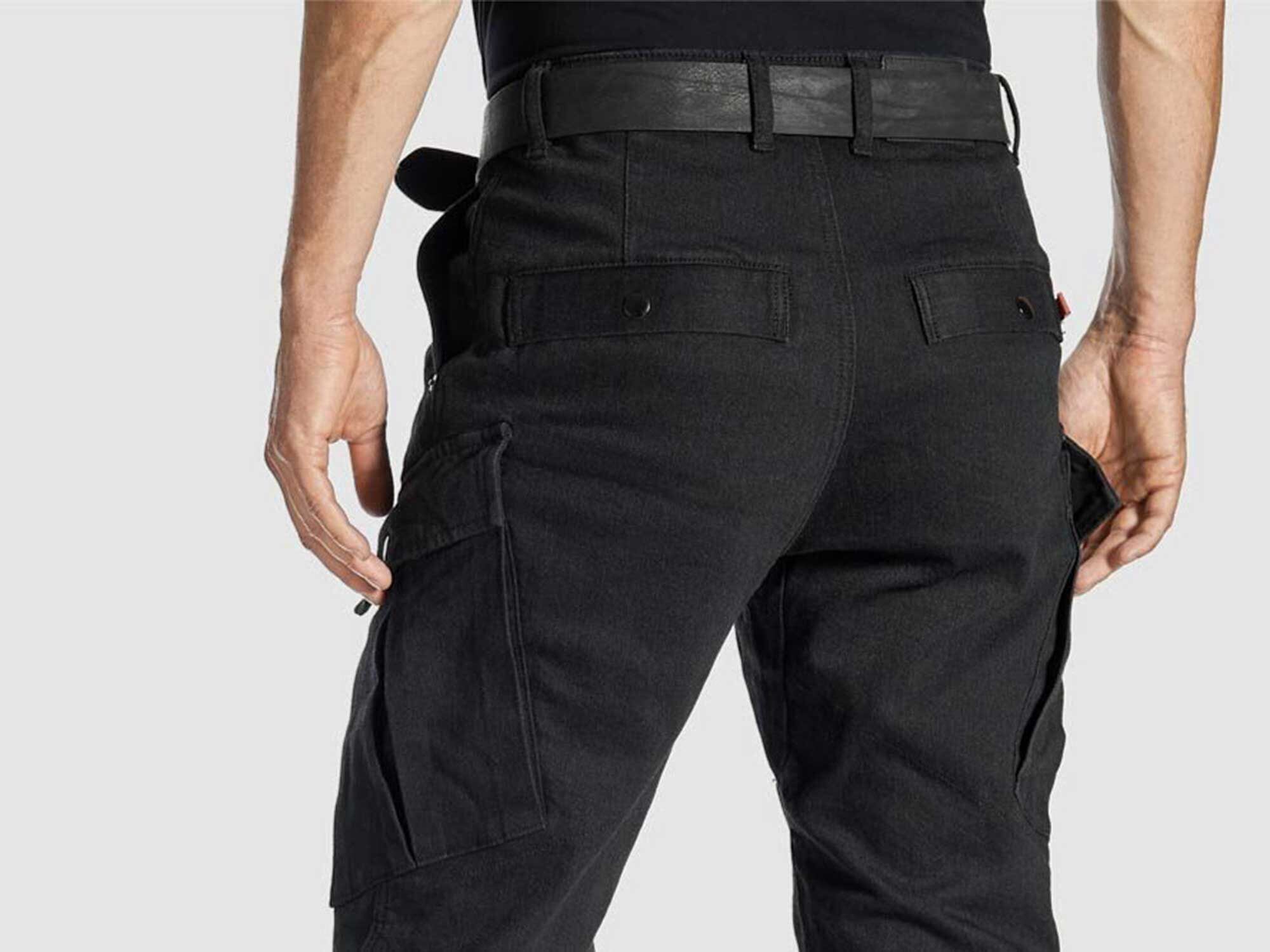 The snap closures on the back of Pando’s Mark Kev 01 have the potential to tear through your motorcycle’s seat, but are high enough to avoid rubbing on many styles of bike.