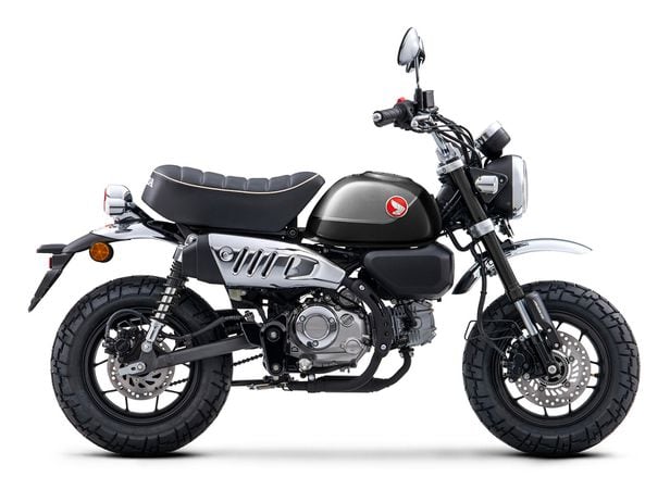 Black shop honda monkey