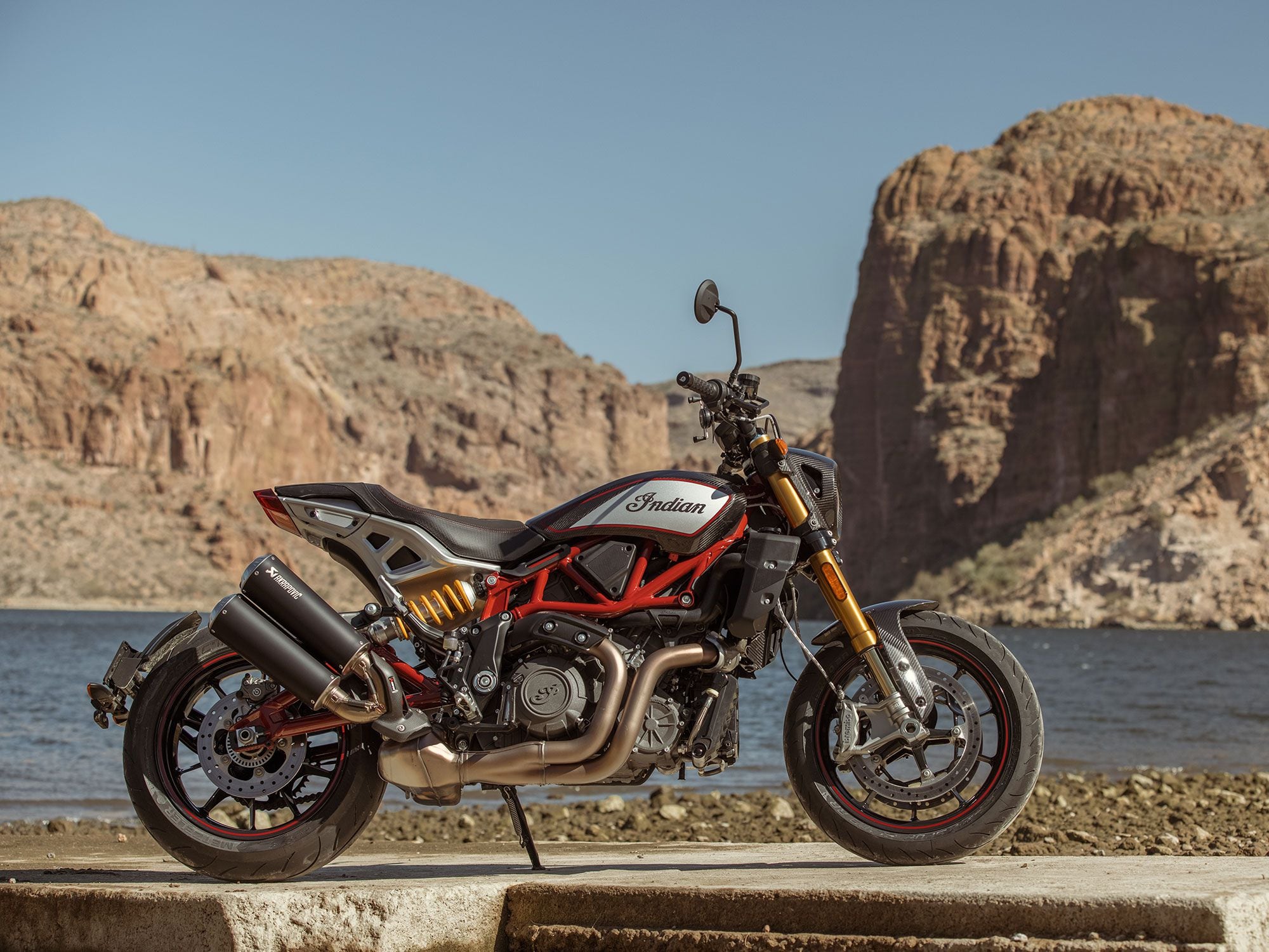 The R Carbon model is the halo of the FTR 1200 lineup, retailing for $16,999. In the sunlight, droolworthy carbon fiber paneling and Öhlins suspension catch the eye.