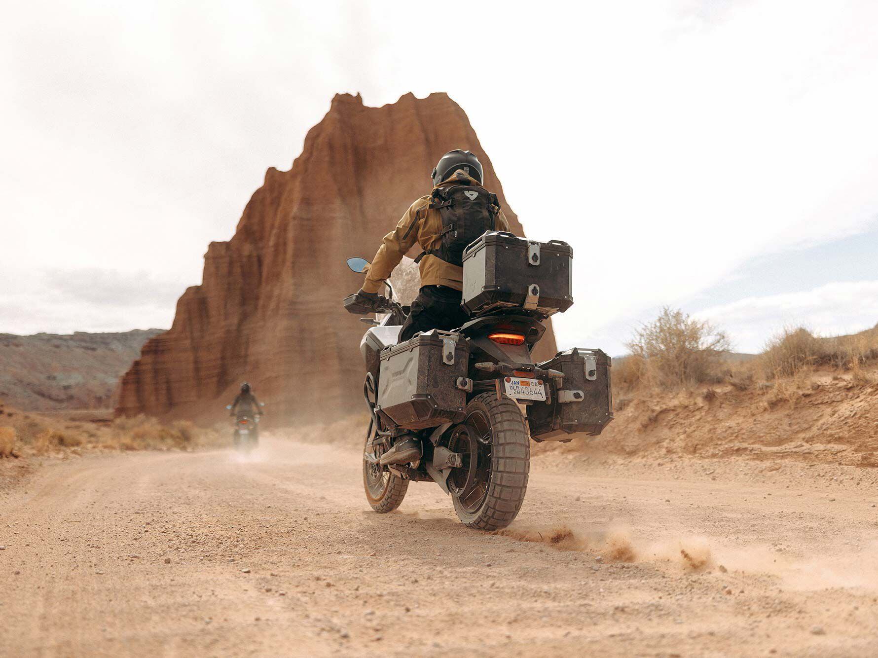 Zero will offer an array of luggage options on the DSR/X.