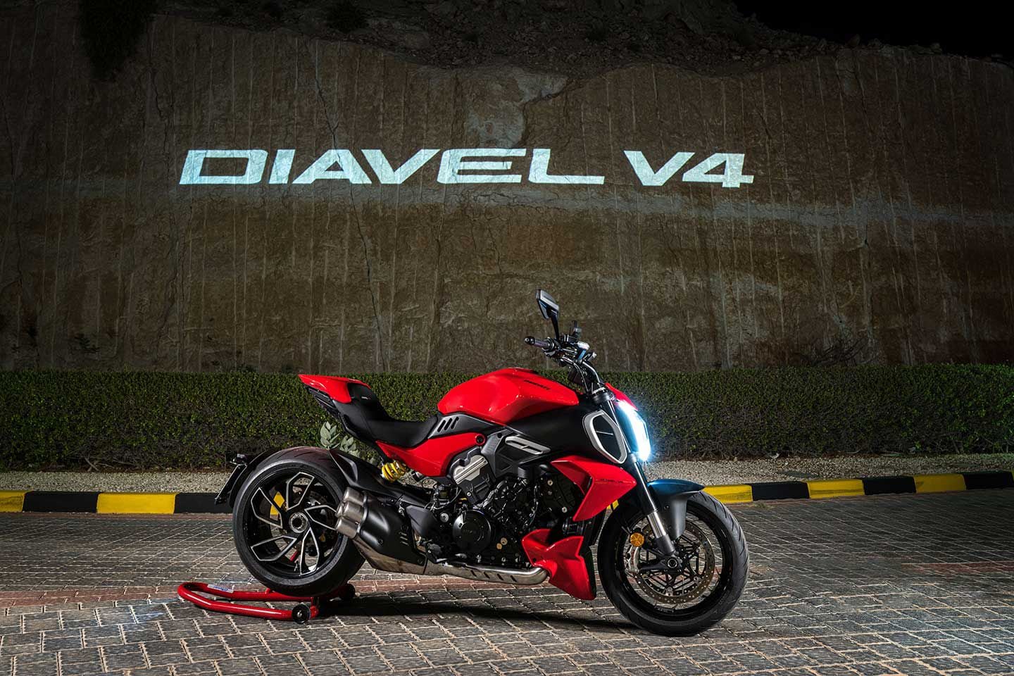Ducati’s Diavel V4 is 29 pounds lighter than the Diavel 1260 it replaces.