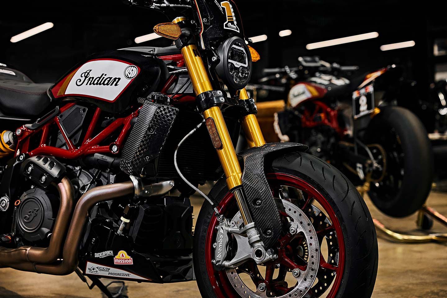 As on the R Carbon trim, you get dual disc Brembo brakes up front; Öhlins USD fork and rear IFP shock are also fully adjustable.