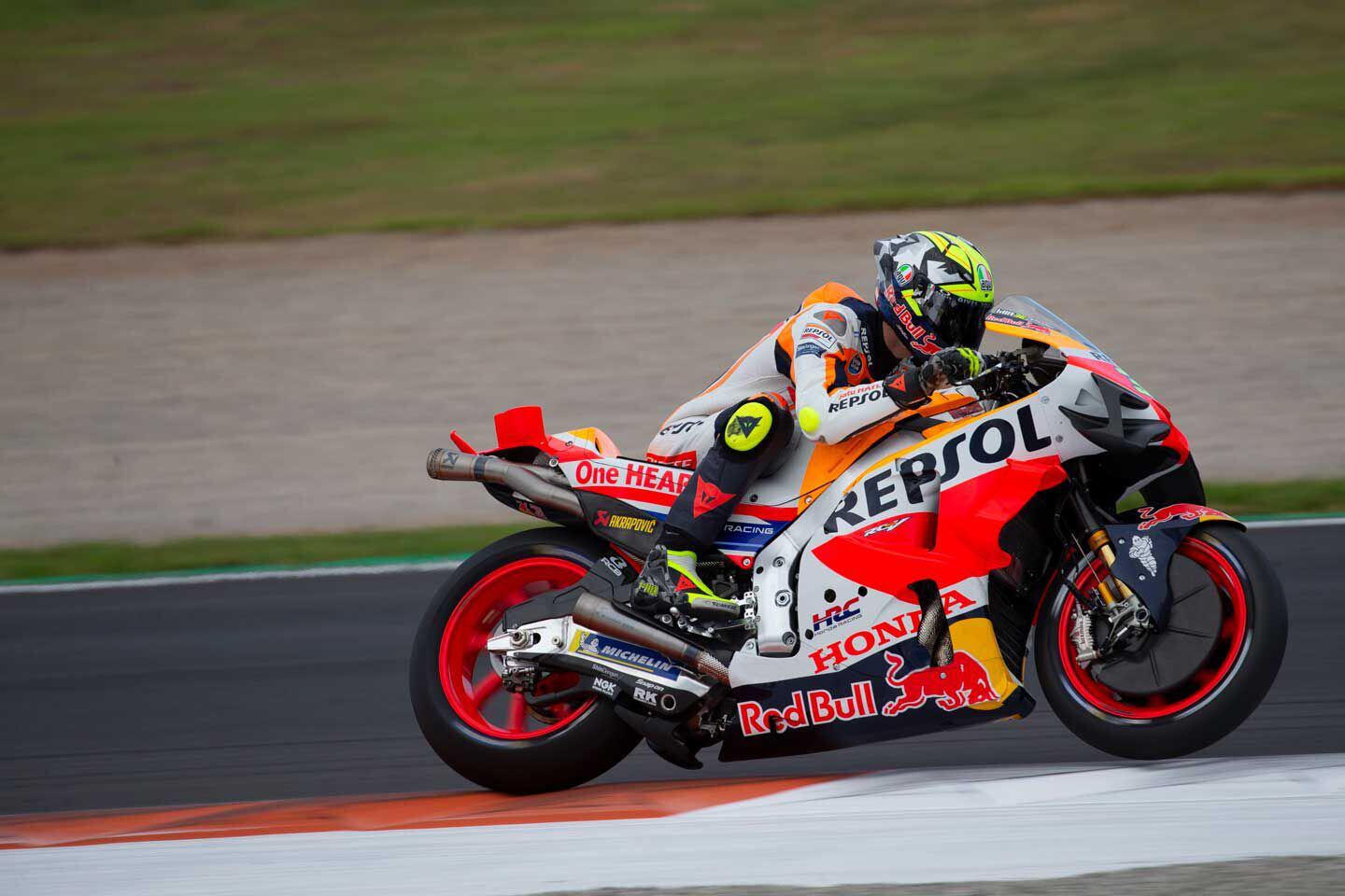 Joan Mir’s Honda looks very Ducati-like.