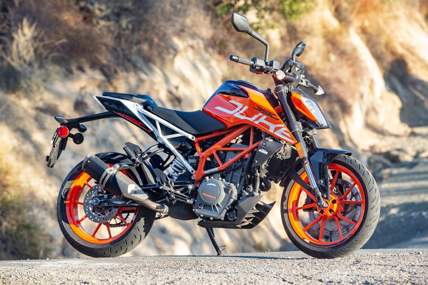 New KTM Duke 125, Duke 200, Duke 250 & Duke 390 Reach Dealerships