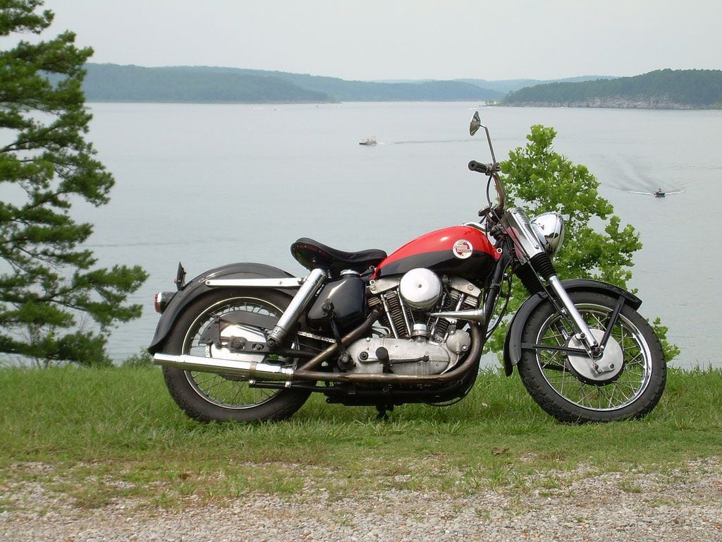 The new configuration gave birth to the 883 Sportster as we best know it.
