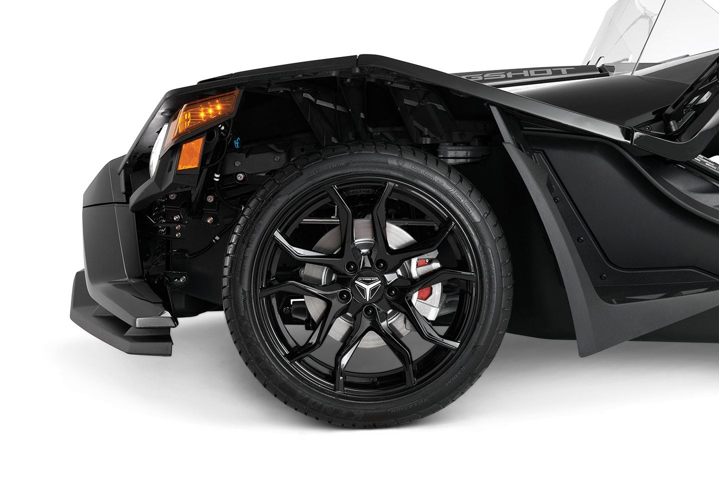 S models roll on 298mm front rotors, whereas Polaris’ top-of-the-line Slingshot R gets beefier 339mm rotors.
