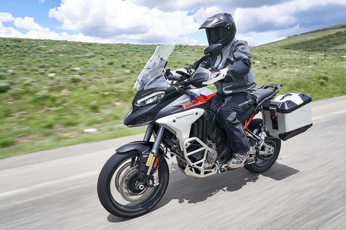 The Multistrada V4 Rally’s ergonomics are adaptable and comfortable for a variety of rider sizes.