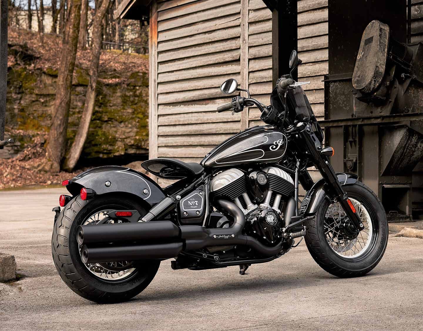 The special edition draws inspiration from Jack Daniel’s Old No. 7 Tennessee Whiskey, even going so far as to mix that whiskey directly into the bike’s Super Graphite Metallic paint.
