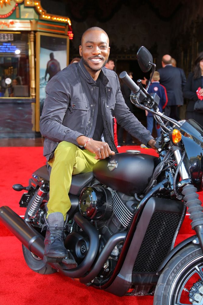 motorcycle captain america