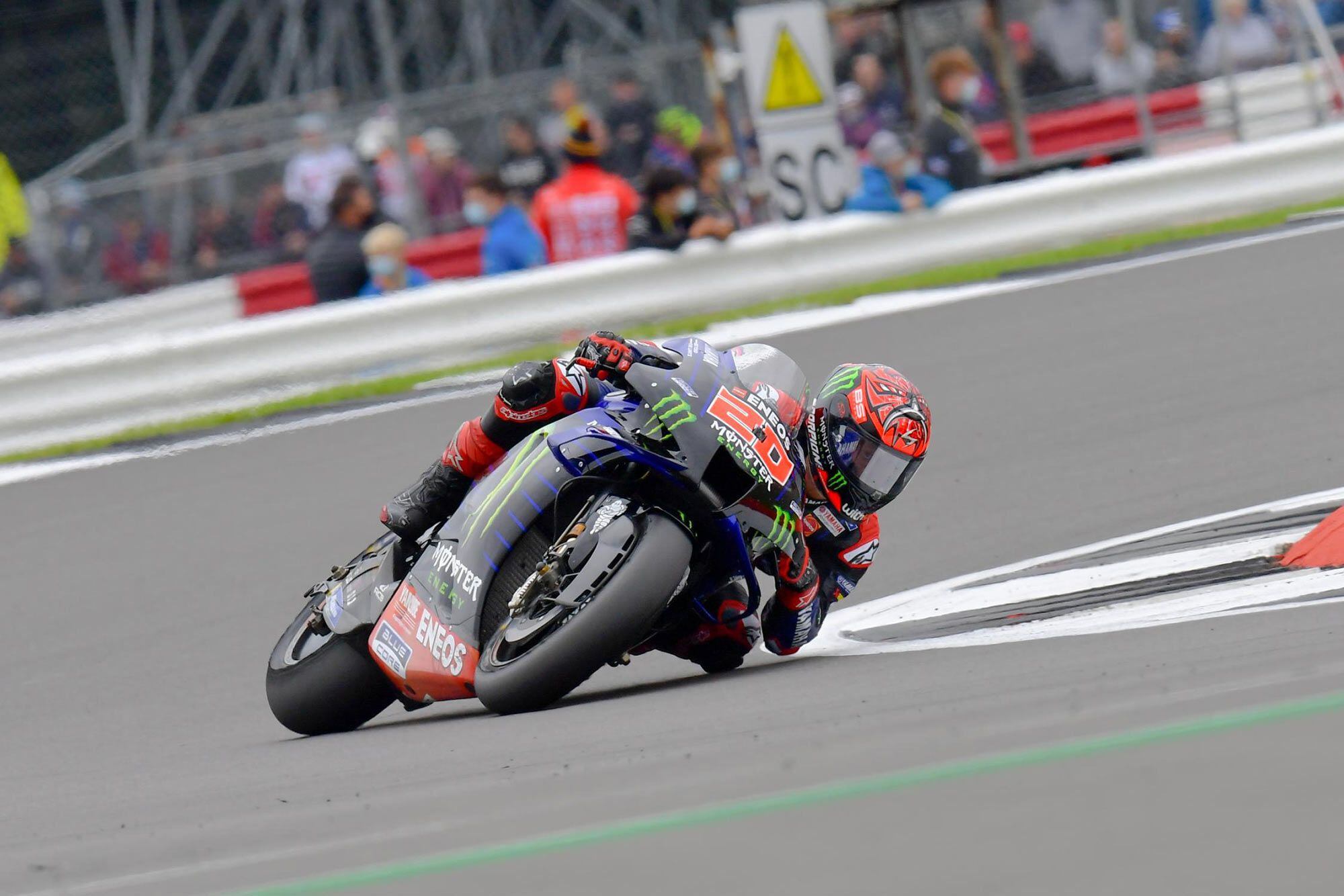 Fabio Quartararo increased his point lead with a decisive victory at Silverstone.