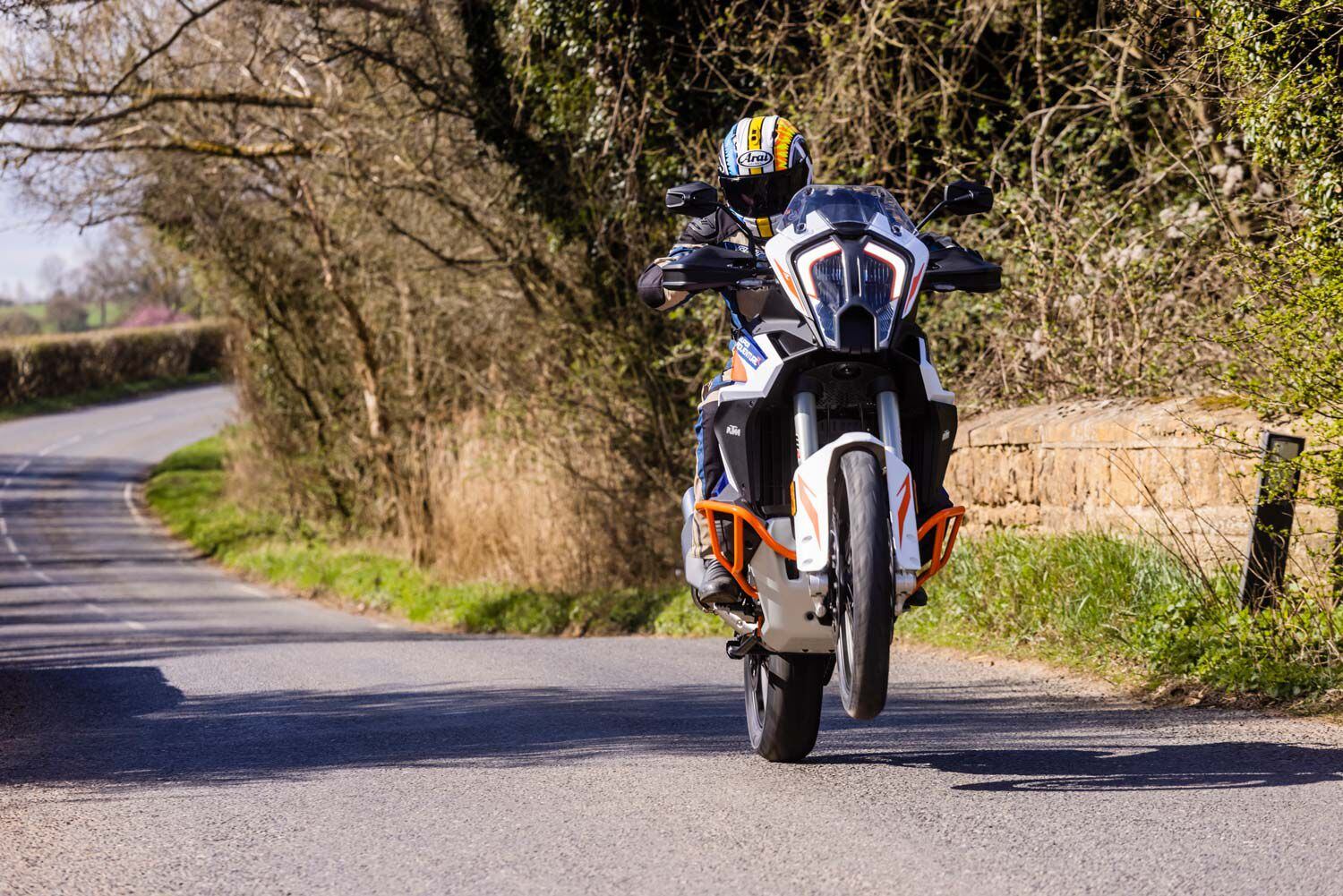 Although the Super Adventure R lost some torque, you’d be hard-pressed to notice.