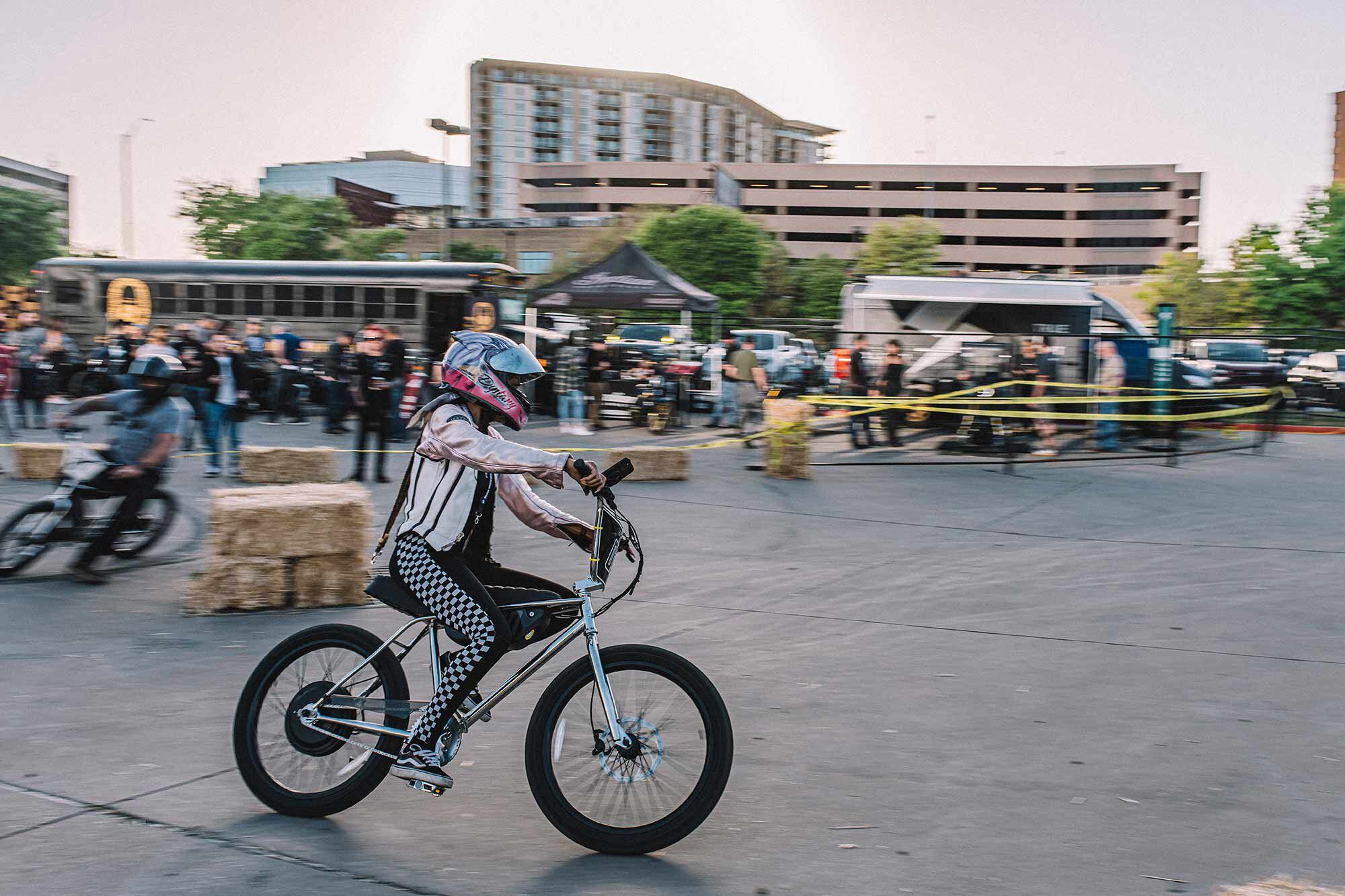 Outside the show, attendees could test Zooz ebikes around a small track.