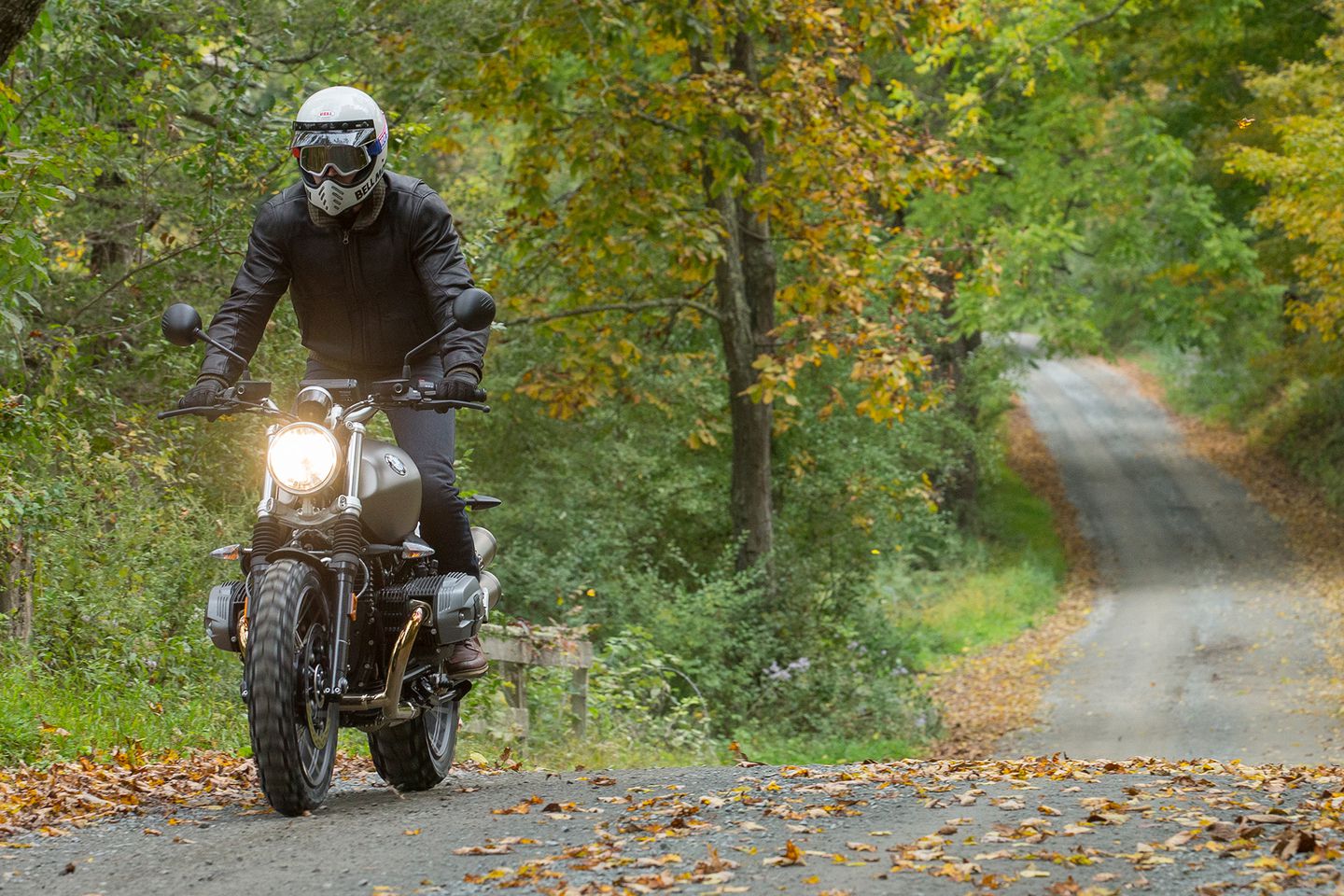 Bell Moto 3 Motorcycle Helmet Gear Review Cycle World