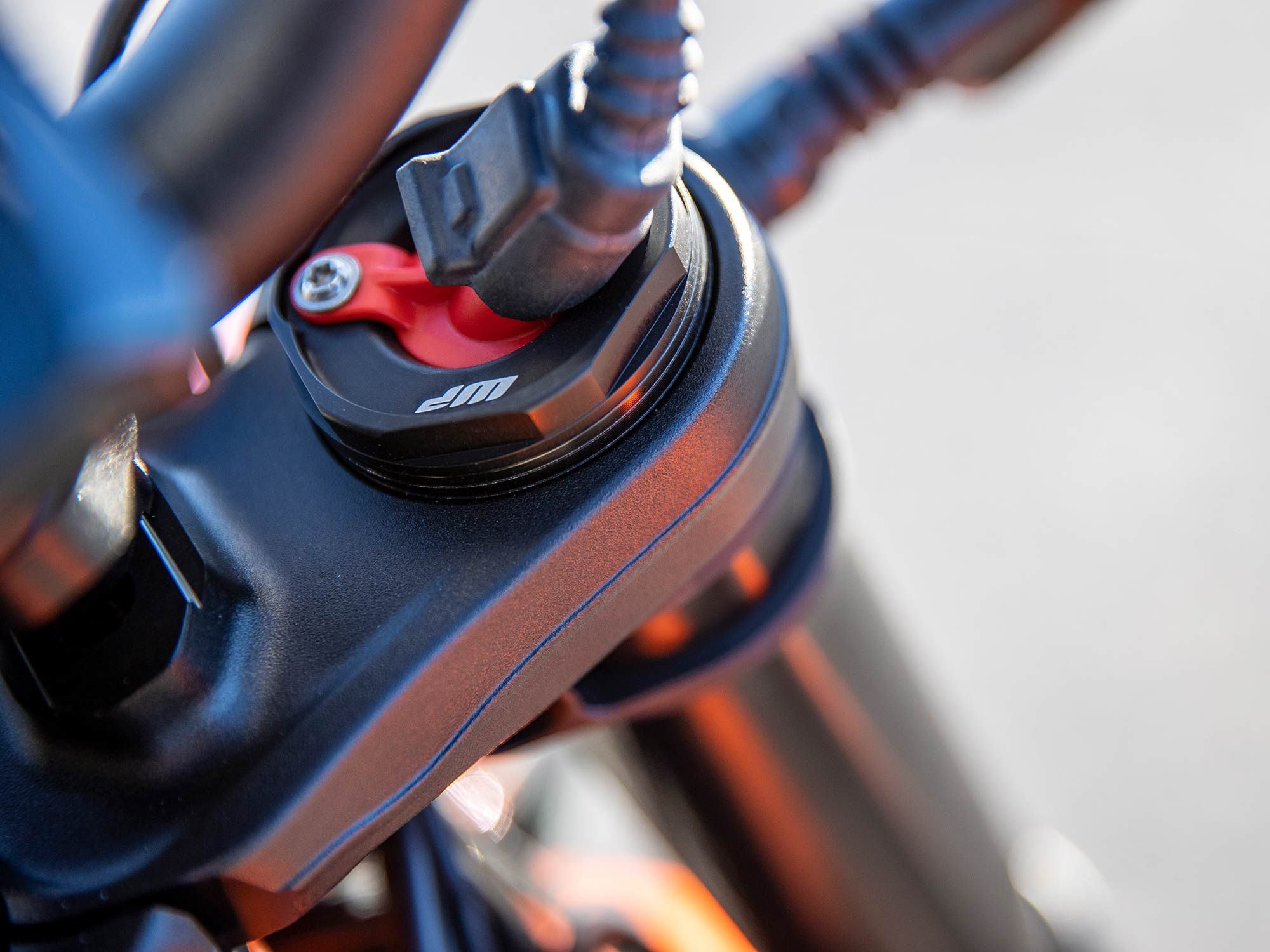 WP’s Apex semi-active suspension on the 1290 Super Duke R Evo has five options: Sport, Street, Comfort, Auto, and Advanced.