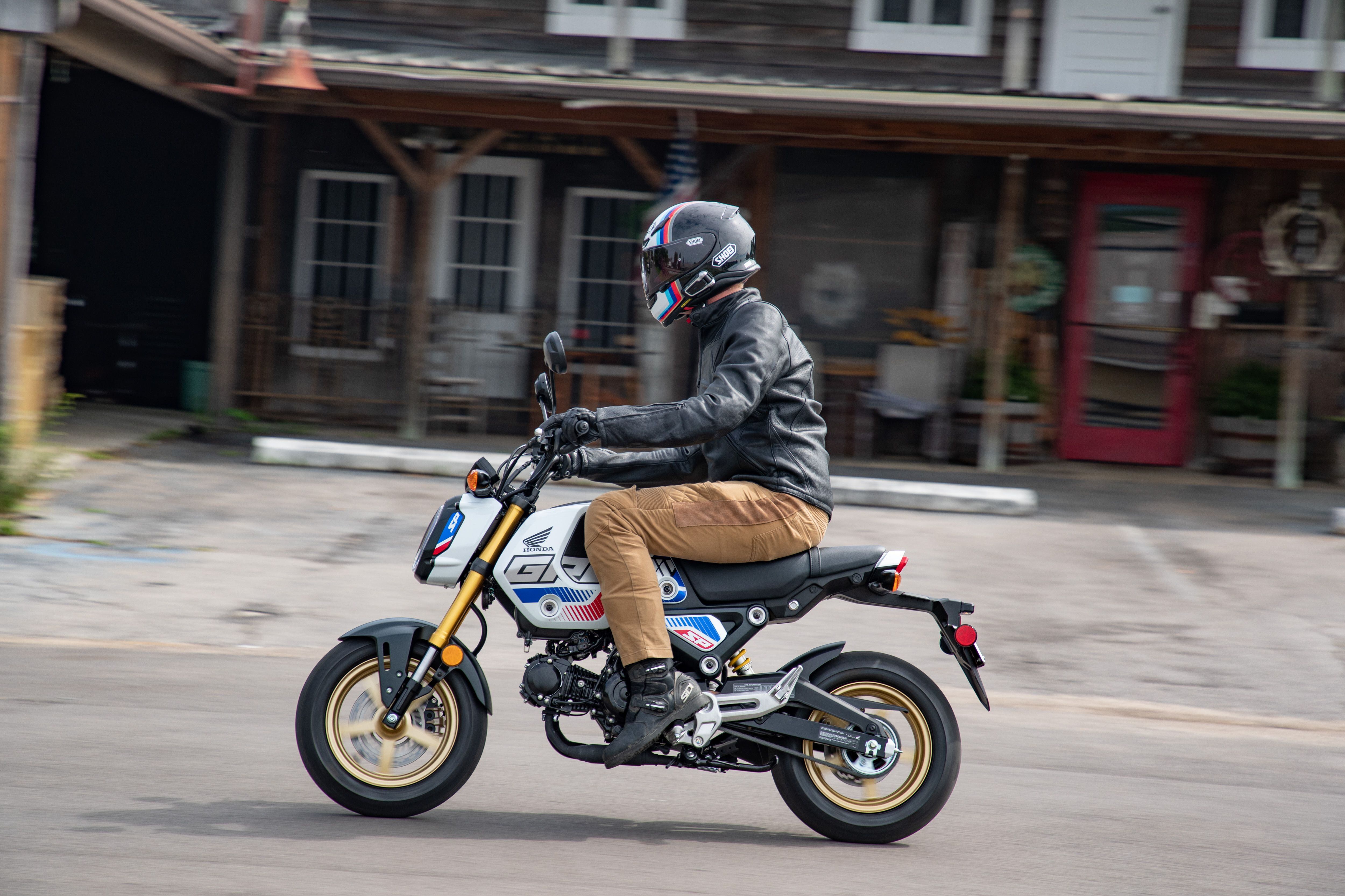 Honda’s Grom is the leader of the pack when it comes to minimotos. The latest version is centered on an easily customizable design and refined, 124cc engine.