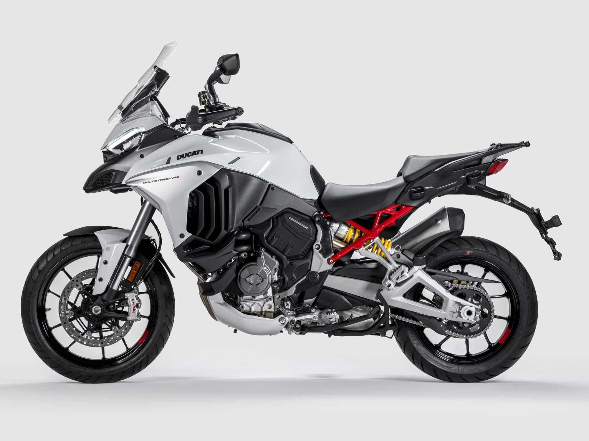 After only a year on the market, the Ducati Multistrada V4 is already getting some updates. Of particular interest, the V4 S gets a new, semi-auto ride-height function