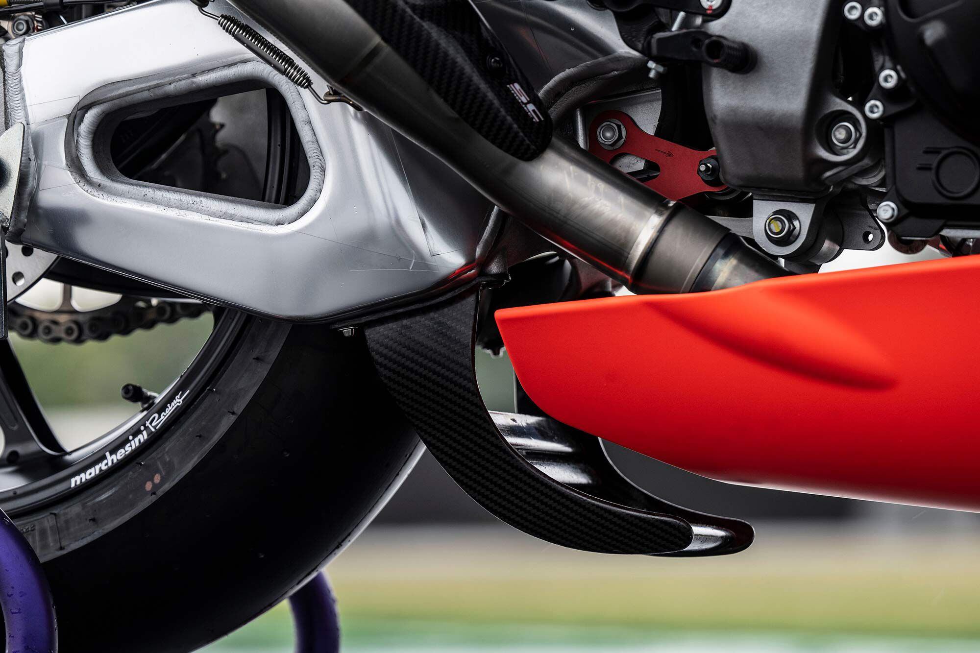 Aprilia says this is the first streetbike in the world to offer the “underwing” shown here under the swingarm. This helps reduce drag by 4 percent.