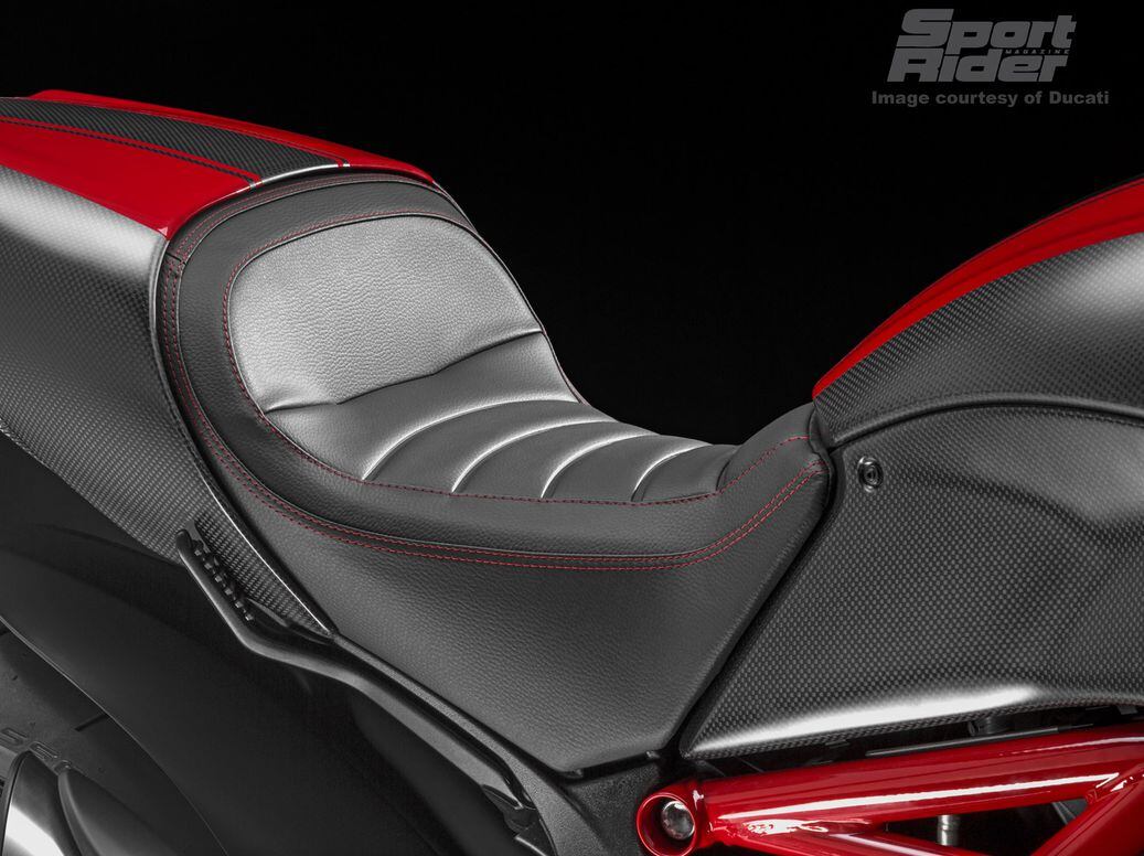 2015 Ducati Diavel First Look | Cycle World