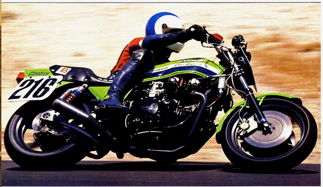 1982 Kawasaki KZ1000R Eddie Lawson Replica.