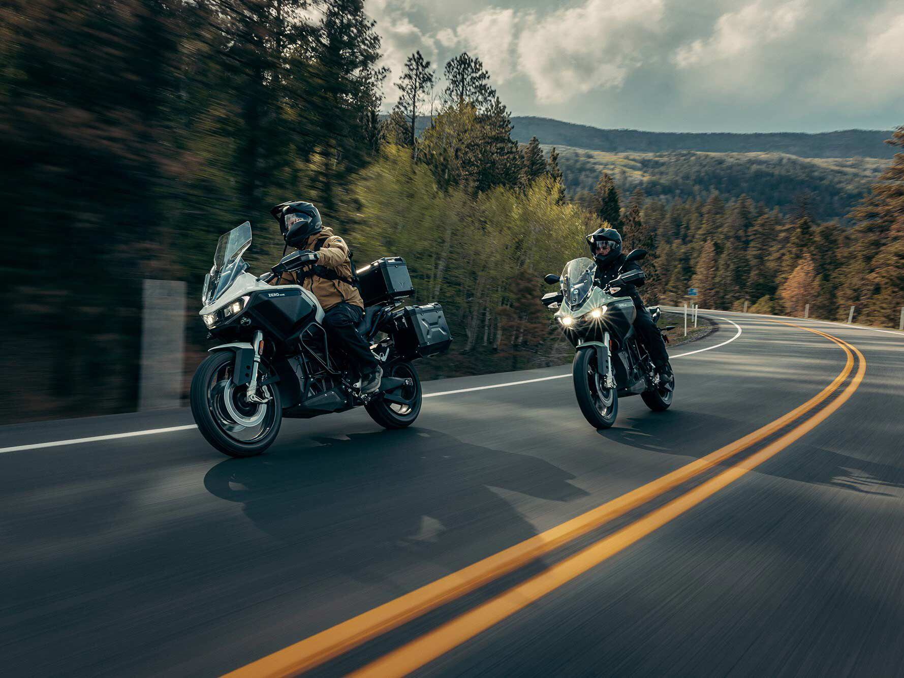 Zero Motorcycles has entered the full-size ADV market with the brand-new DSR/X.
