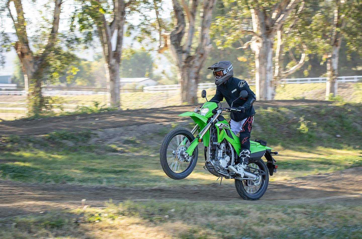 Supple suspension settings and tractable power make it easy to manipulate the motorcycle when conquering obstacles.