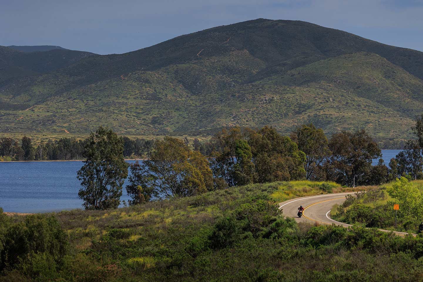 Making the way around Otay Lake on the Hunter 350.