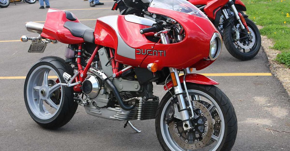 Ducati retro cafe racer clearance
