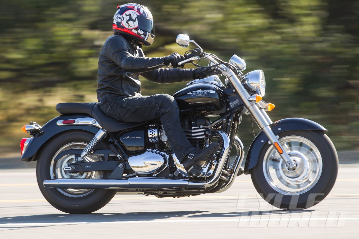 2015 Triumph America RIDING IMPRESSION Cruiser Motorcycle Review
