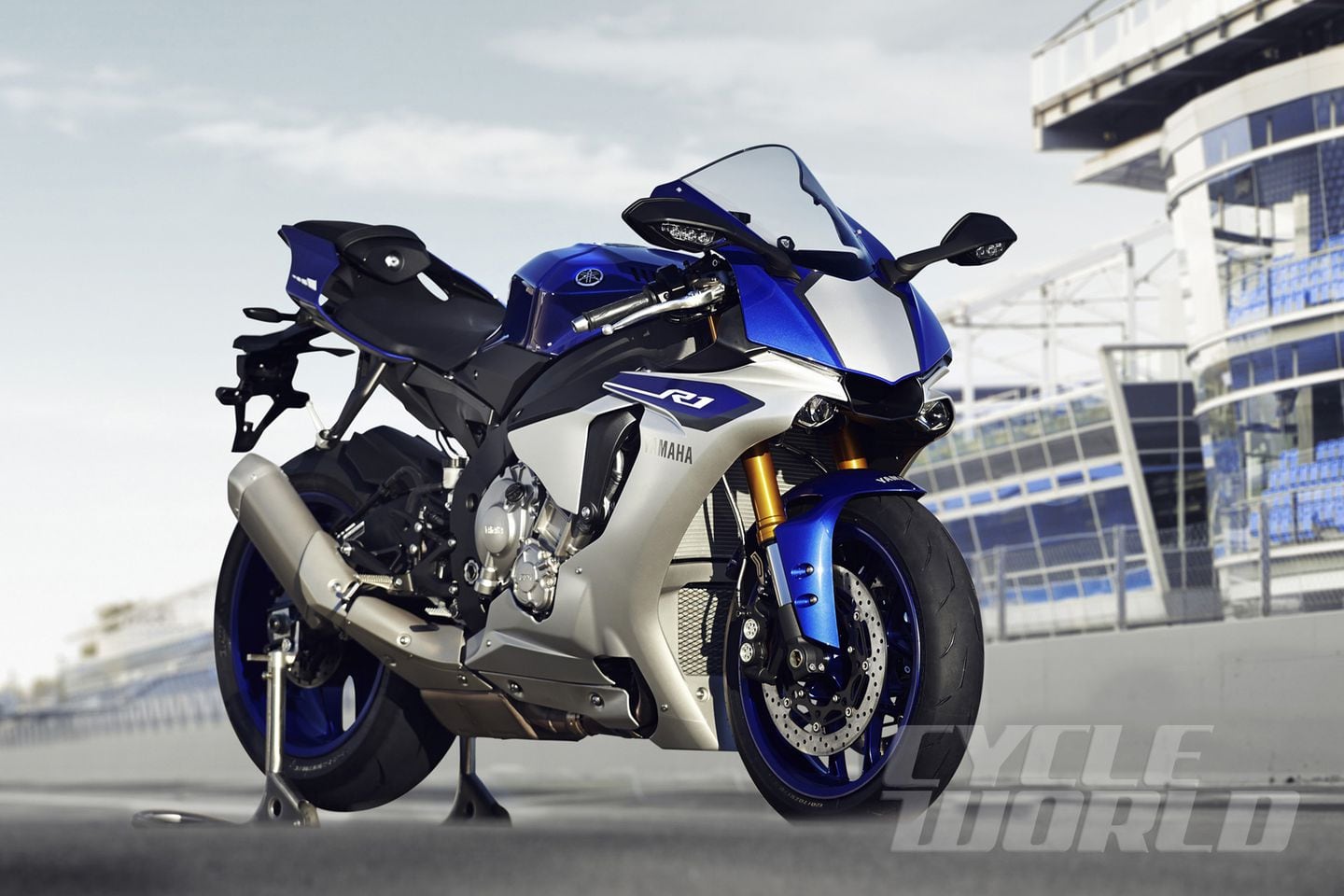 Yamaha Yzf R1 Superbike Motorcycle Review Photos New Metal 2015 Cycle World
