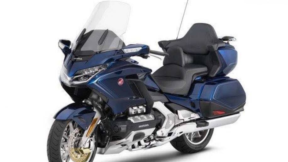 Here Are The First Leaked Pictures Of The All New 2018 Honda Gold Wing And Gold Wing F6B Cycle World