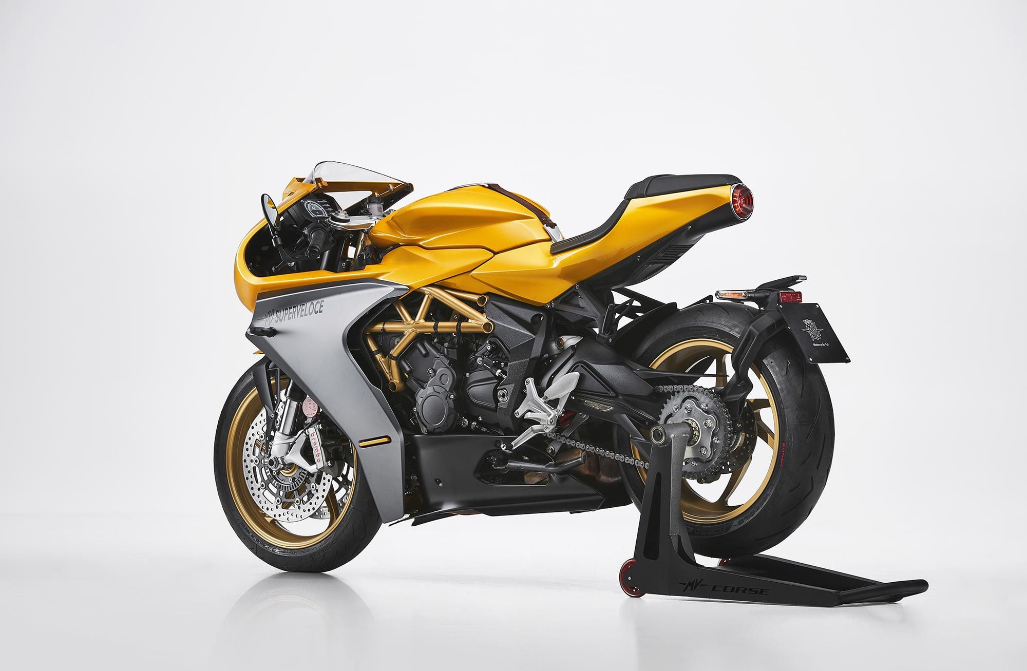 MV Agusta Superveloce 2021 First Ride