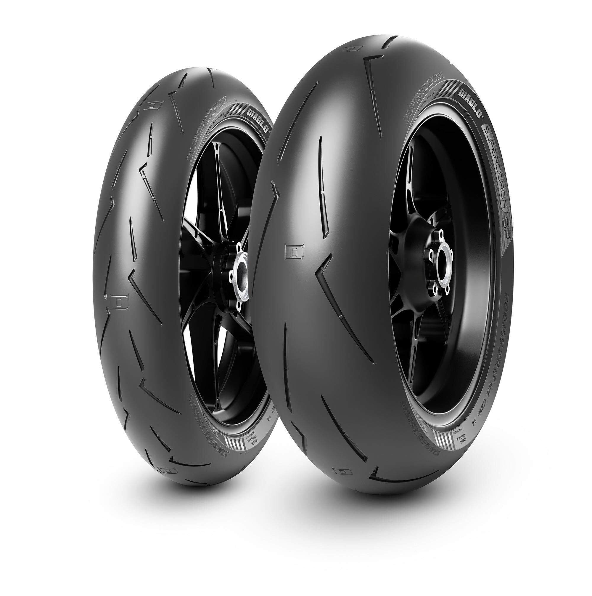 The Supercorsa SP V4 uses a dual compound layout in both the front and rear tire.