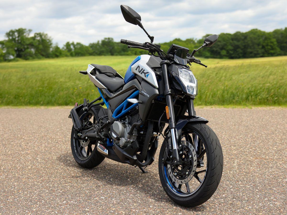 The 300SS may be more appealing to some, but this bike does a better job of handling and comfort.