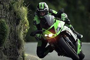 Kawasaki Ninja ZX-6R 636 vs. The Isle of Man Video | Cycle World