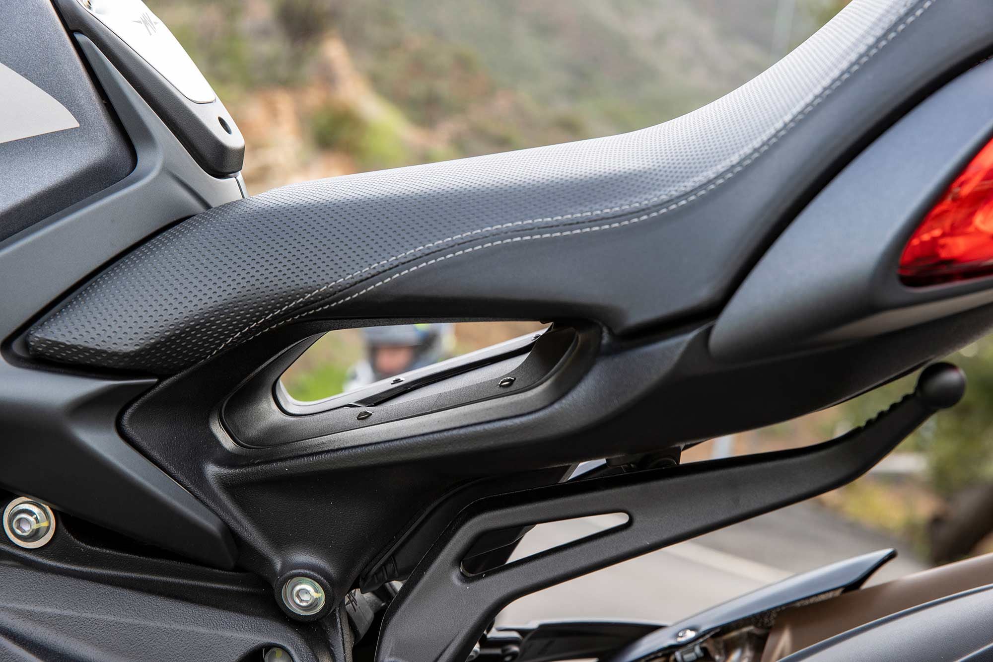 Although the seat features memory foam, it gets uncomfortable quickly.