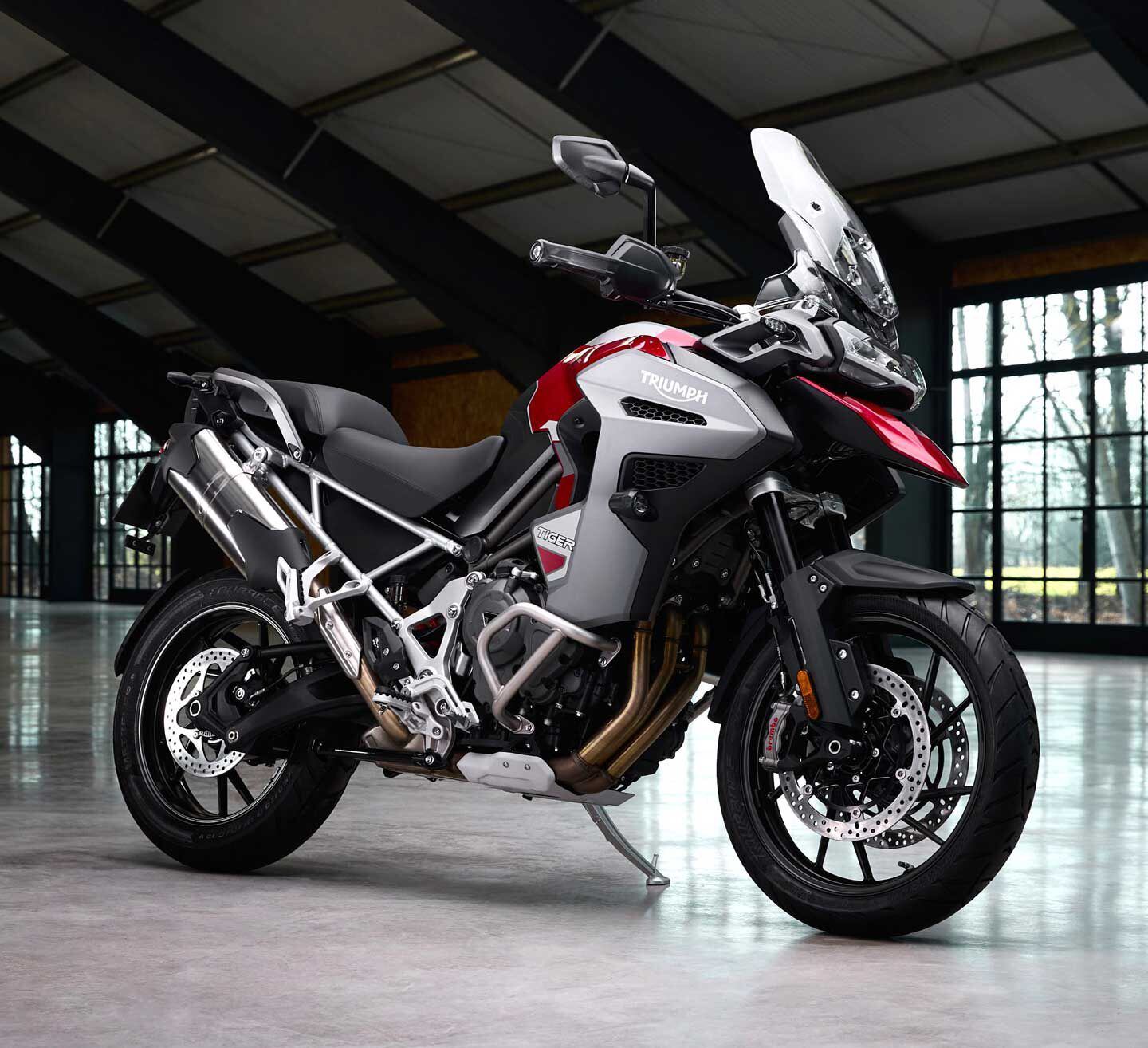 The 1,160cc triple engine carries over for both  models unchanged, save for tweaks to the crank and alternator rotor balancer to increase engine inertia. Triumph says it also addressed the bike’s pitch, roll, and yaw characteristics to be less invasive.