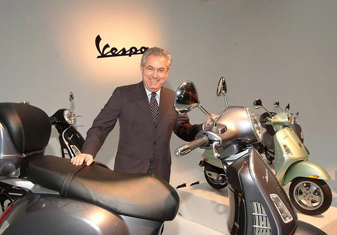 In 2003, Colaninno took the reins at Piaggio and transformed Vespa, Moto Guzzi, and Aprilia. Now the Piaggio Group is a highly successful European two-wheeled manufacturer.