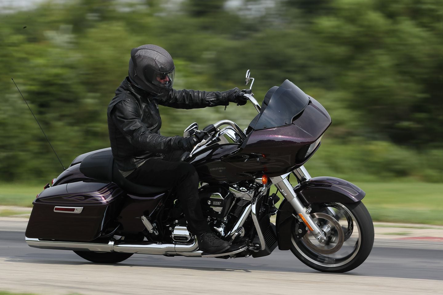 2017 Harley Davidson Milwaukee Eight FL Model Ride Review Cycle World