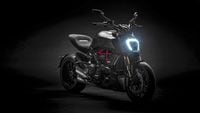 2023 ducati diavel 1260 s front right profile