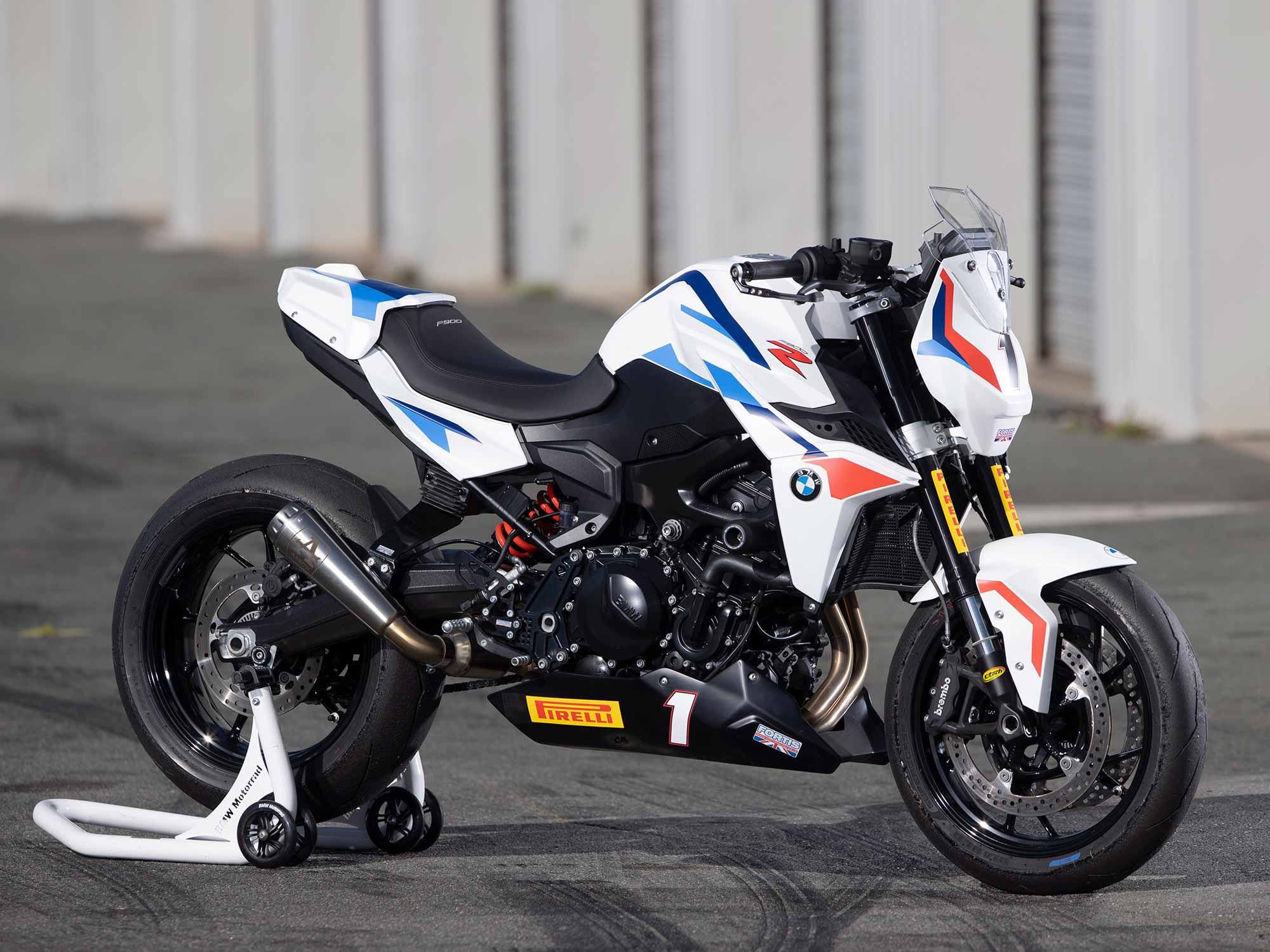 BMW F 900 R Cup Bike Review