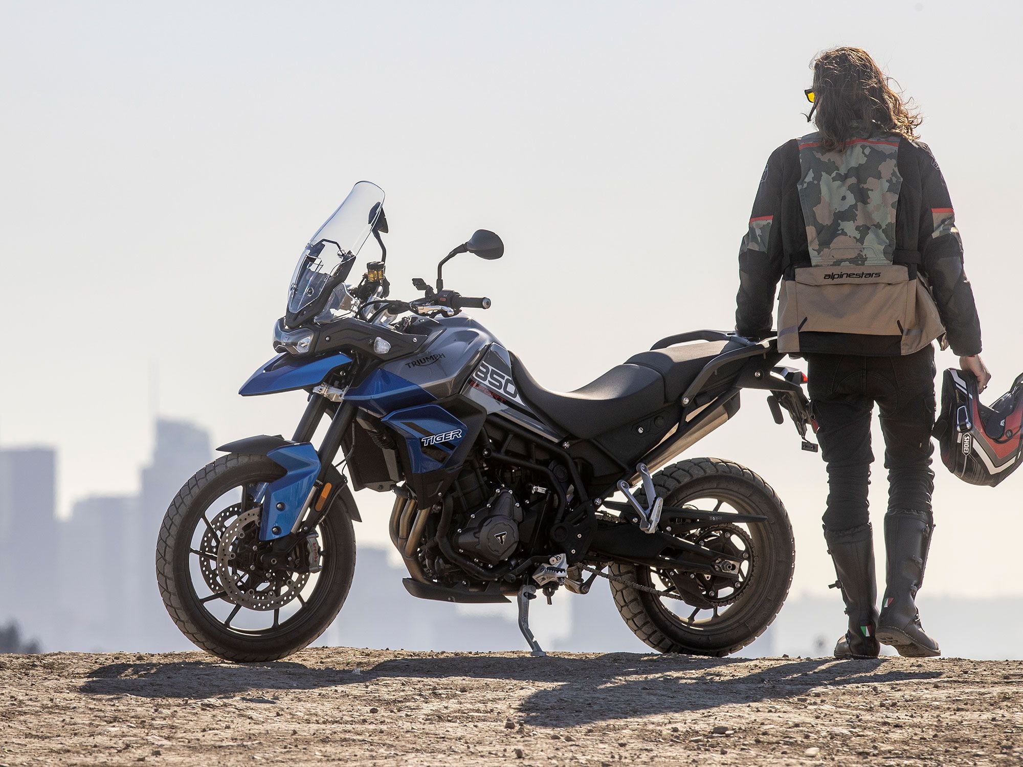 The Tiger 850 Sport is definitely intended for more road use, but should you see a trail, it won’t discourage exploration.