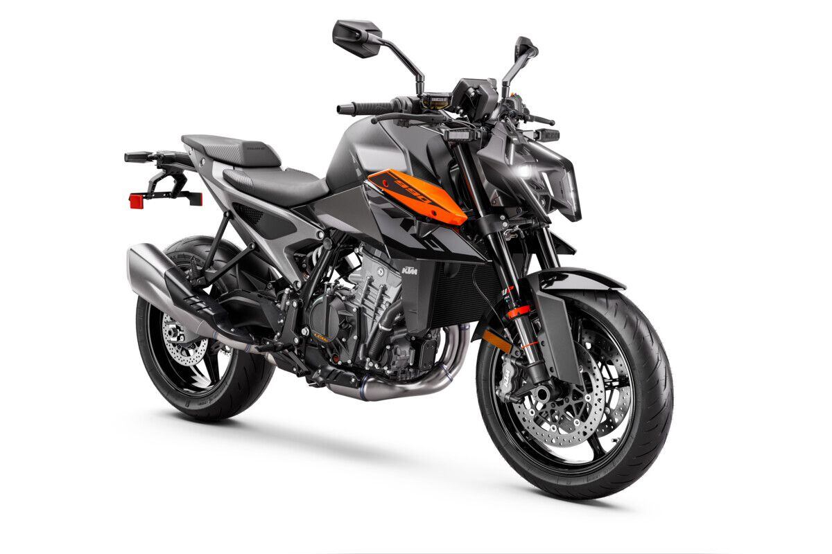 2024 KTM 990 Duke.