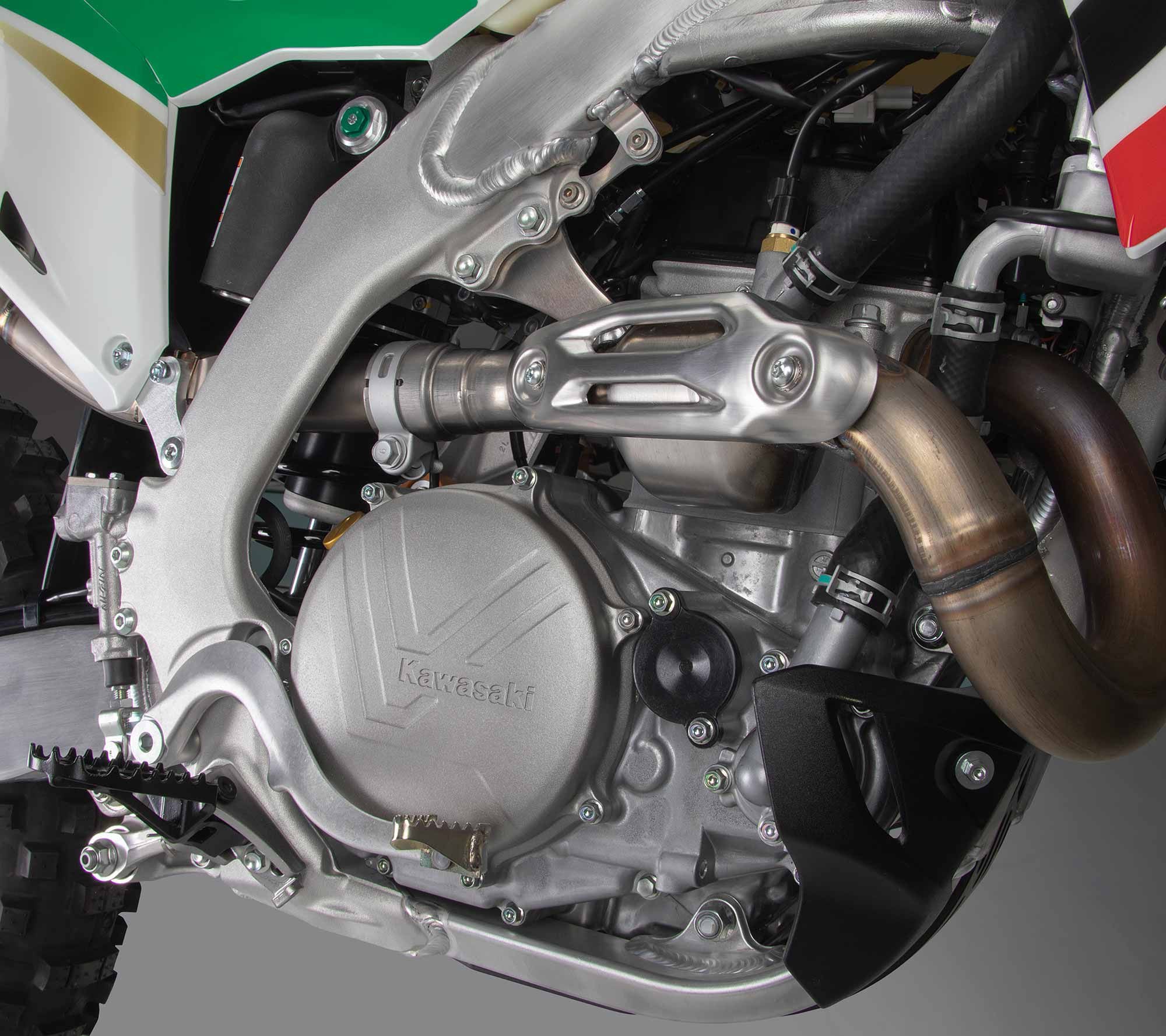 While retaining Kawasaki’s frame, the Bimota BX450’s engine gets a new, Bimota-specific ECU as well as an Arrow exhaust.