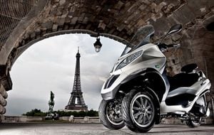 Termignoni PI01090INV ÉCHAPPEMEN​T TERMIGNONI PIAGGIO MP3 Hybrid 300/300 LT 2010 RELEVANCE 