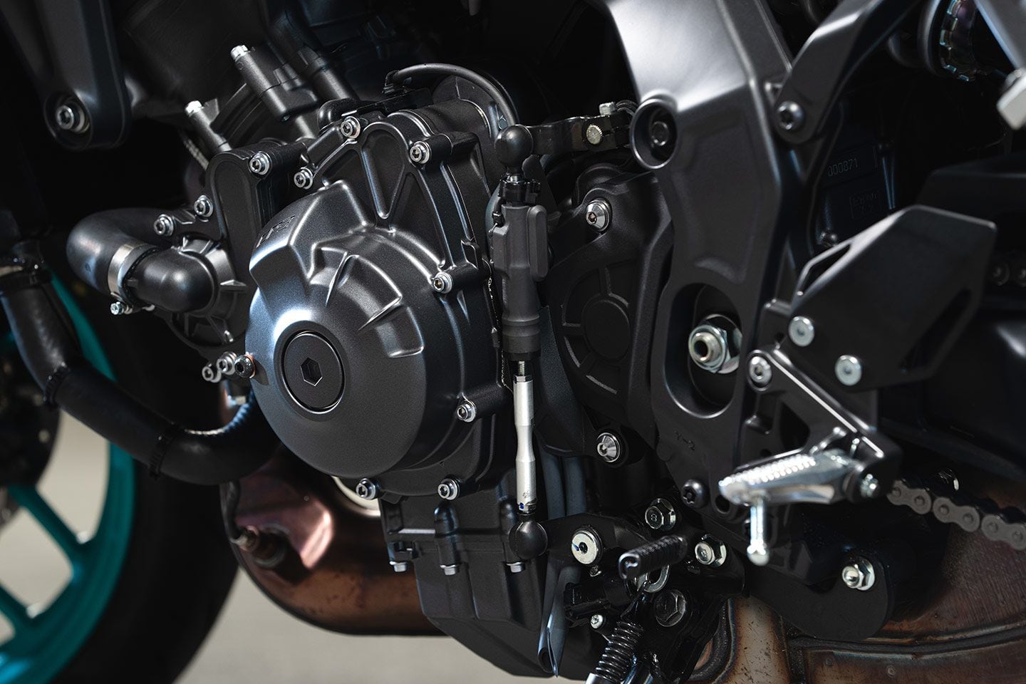 It’s back—the CP3 engine that gives the MT-09 much of its clout is the same as last year's edition.