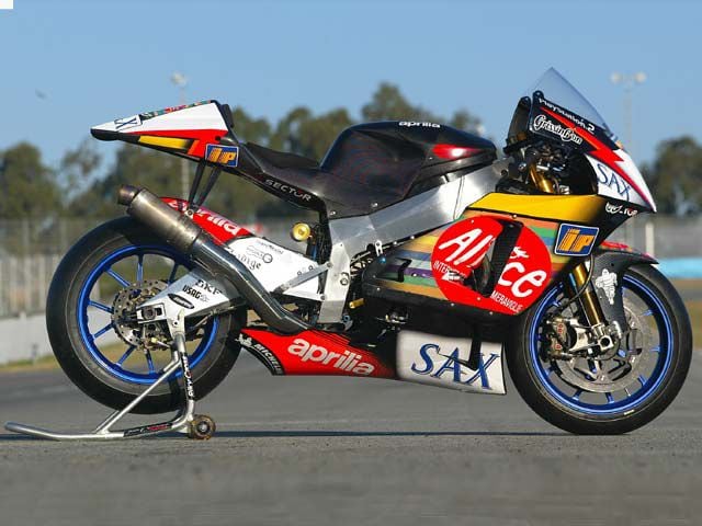 Aprilia also attempted to make an F1-derived triple work in MotoGP. It was a beast.   <i>BMW</i>